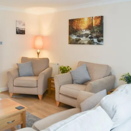 בית נופש Two - Uk42903